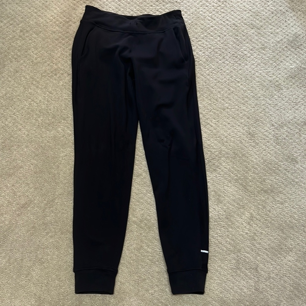 Lululemon joggers size 6